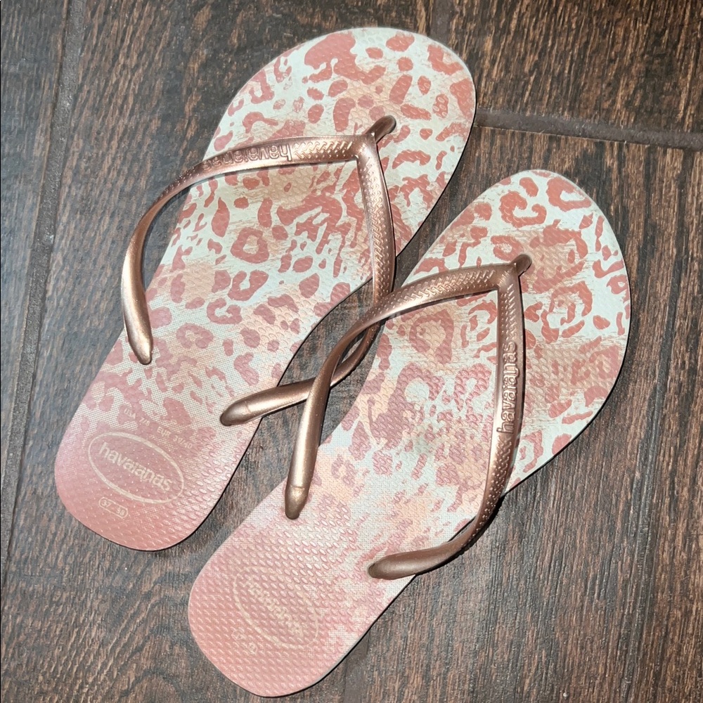 Havaianas Women's Leopard Print Sandals - Pink and Brown